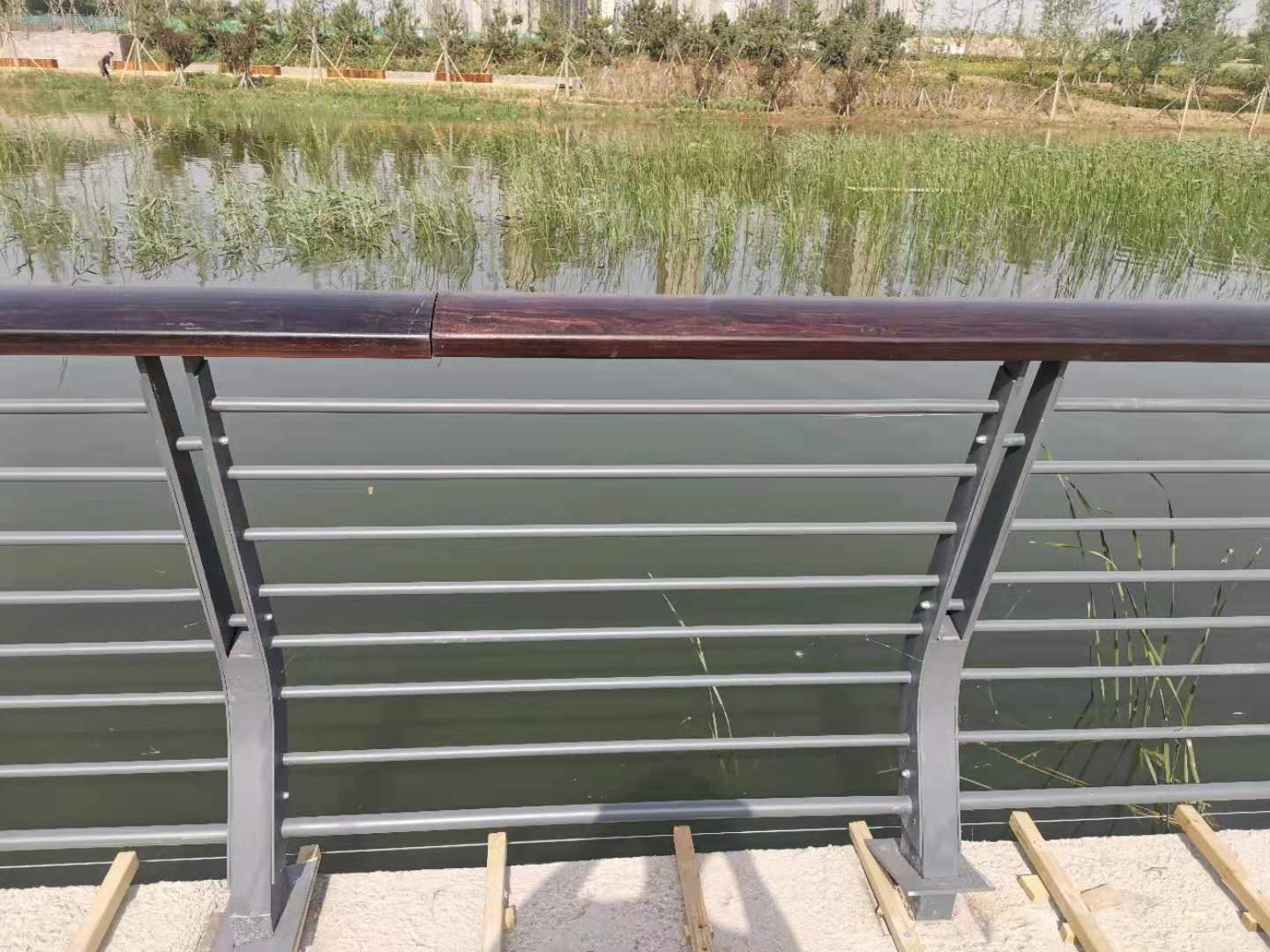 柳州市桥梁防撞护栏桥梁防撞护栏 - 推荐